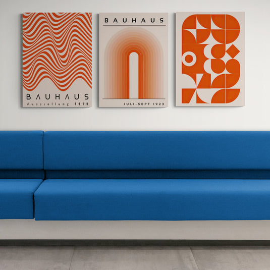 Cuadros decorativos estilo Bauhaus: patrones abstractos naranjas, texto 'BAUHAUS