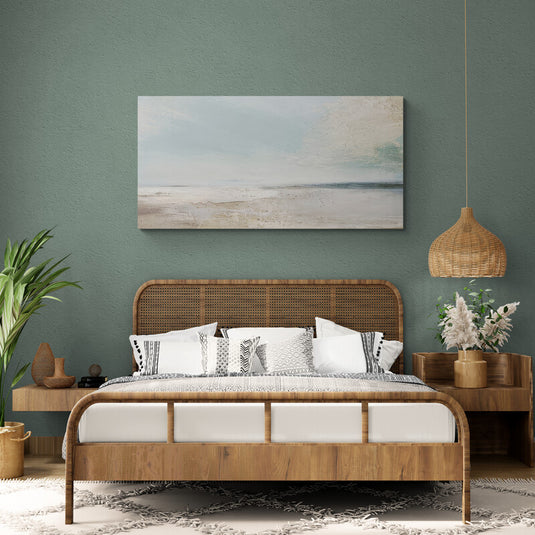 Pintura abstracta en tonos suaves que captura la quietud de una playa al amanecer