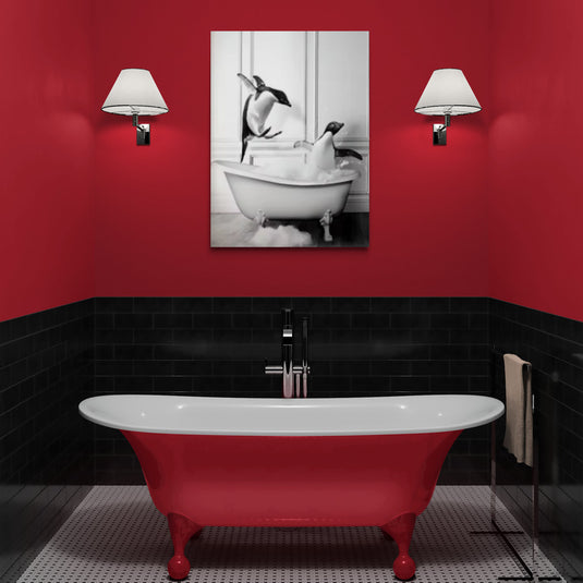 Cuadro decorativo en blanco y negro de pingüinos en bañera clásica