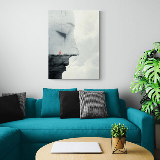 Rostro surrealista fusionado con paisaje y figura en rojo.