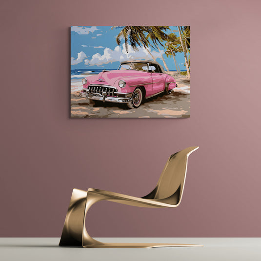 Cuadro de coche clásico rosa en la playa con palmeras y cielo azul