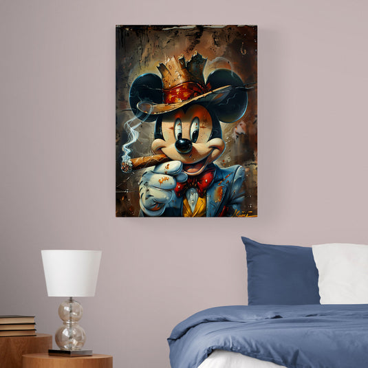 Mickey Mouse mafioso con cigarro