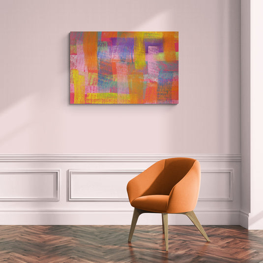 Cuadro abstracto con formas geométricas en tonos cálidos y vibrantes.