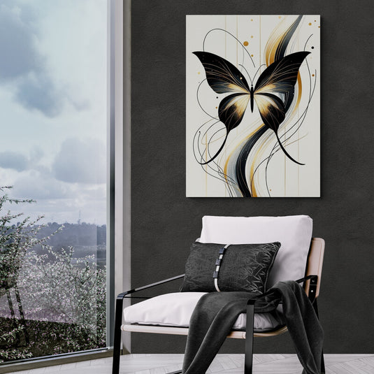 Mariposa Minimalista en Oro y Ébano