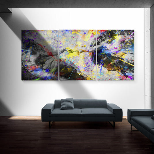 Tríptico abstracto inspirado en la Creación de Adán con salpicaduras de color