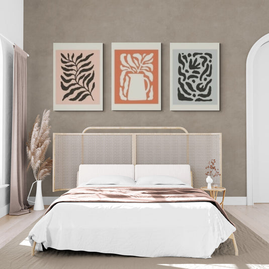 Cuadro decorativo minimalista bohemio con siluetas botánicas en tonos terracota, rosa y azul grisáceo, estilo Matisse, ideal para sala moderna o decoración escandinava.