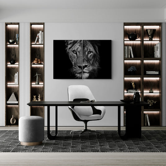 Díptico decorativo en blanco y negro con rostro de león y leona simétrico