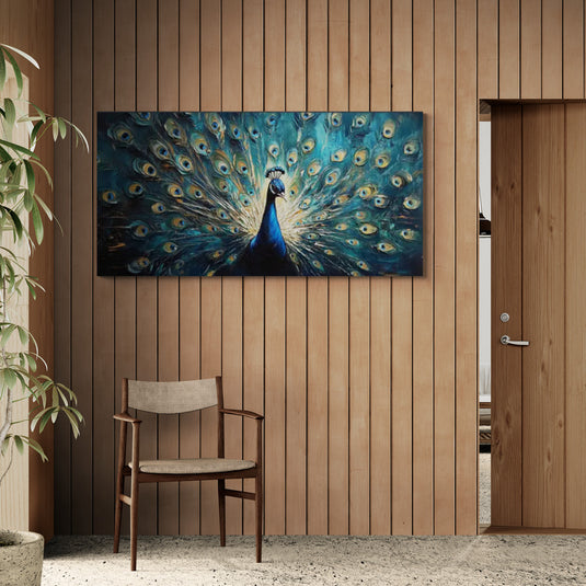 Cuadro de pavo real con plumaje extendido, estilo realista y colorido.