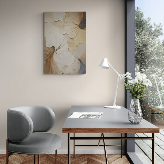 Cuadro decorativo abstracto en tonos beige con formas orgánicas