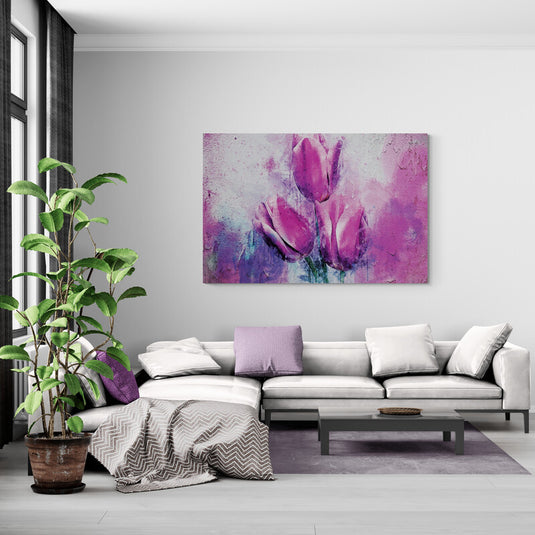 Pintura de tulipanes lilas con fondo texturizado en tonos pastel