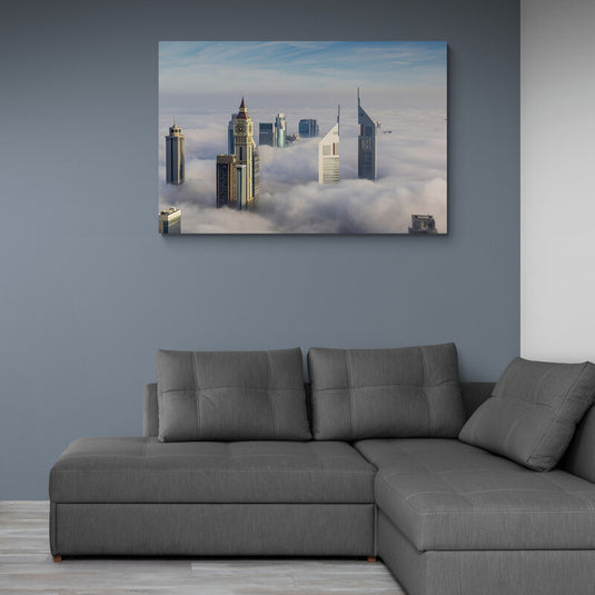 Cuadro decorativo de rascacielos y nubes en tonos grises y azules para embellecer tus paredes