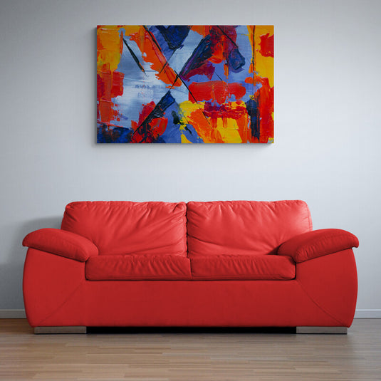 Cuadro abstracto con colores primarios vibrantes y trazos negros dinámicos.