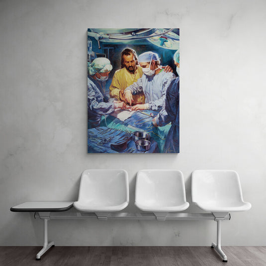 Jesús guiando a cirujanos durante una operación en el quirófano.