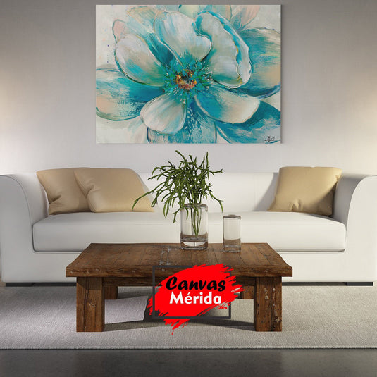 Pintura al óleo de flor en tonos azules con estilo impresionista