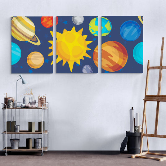 Tríptico decorativo infantil del sistema solar con planetas y sol en estilo gráfico colorido  arte educativo para cuartos de niños o aulas escolares