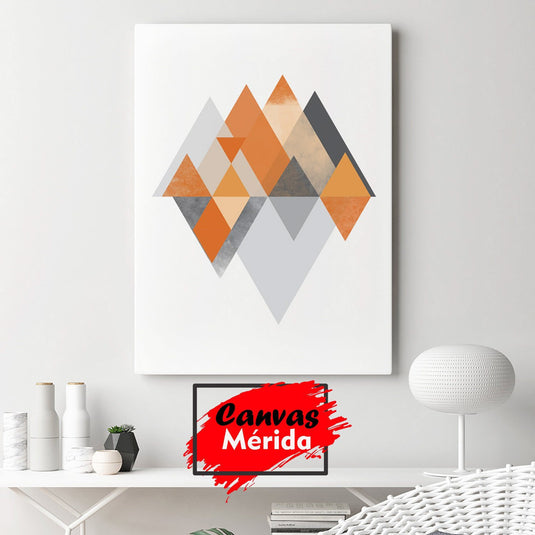 Arte Geométrico Minimalista con Triángulos Superpuestos en Tonos Tierra y Neutros