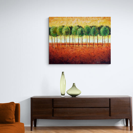 Cuadro Decorativo de Bosque Vibrante con Árboles de Hojas Circulares Verdes sobre Suelo Naranja y Cielo Amarillo