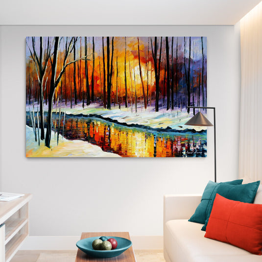 Cuadro_decorativo_invierno_lago_pequeño_entre_árboles_altos_delgados_con_nieve