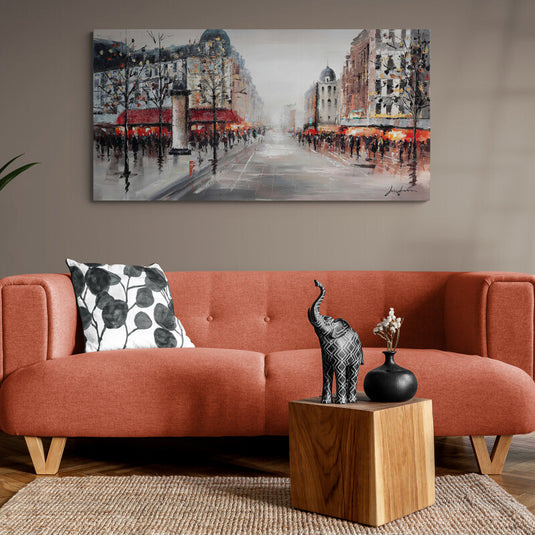 Cuadro urbano estilo impresionista con calle otoñal y edificios, tonos neutros y reflejos en la acera.