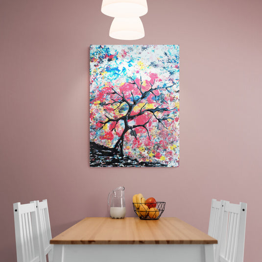 Cuadro Decorativo Abstracto con Árbol Deshojado Negro sobre Fondo Multicolor Vibrante