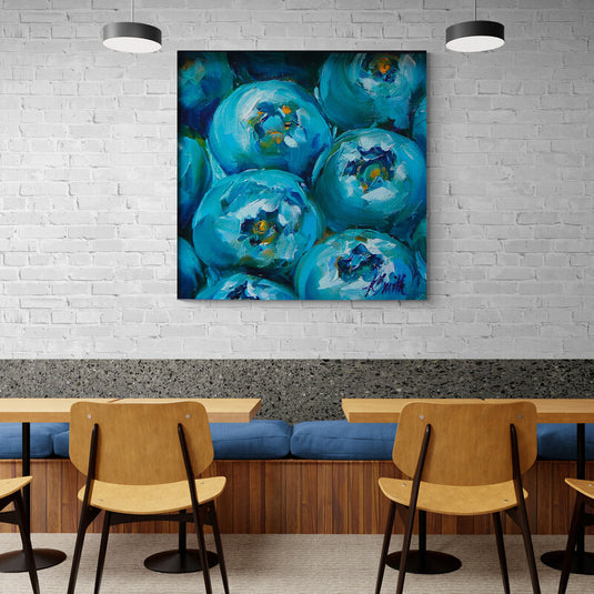 Cuadro expresivo de arándanos en tonos azul intenso y verde con detalles vibrantes"