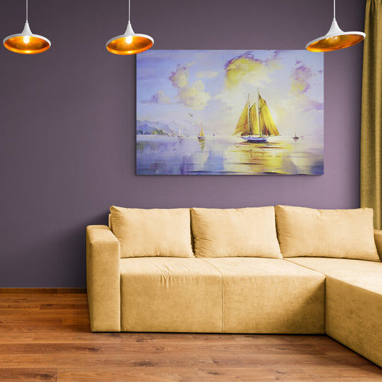 Pintura acuarela de veleros al amanecer con cielo pastel