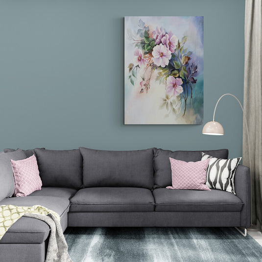 Pintura al óleo de flores silvestres en tonos pastel con un fondo suave y etéreo