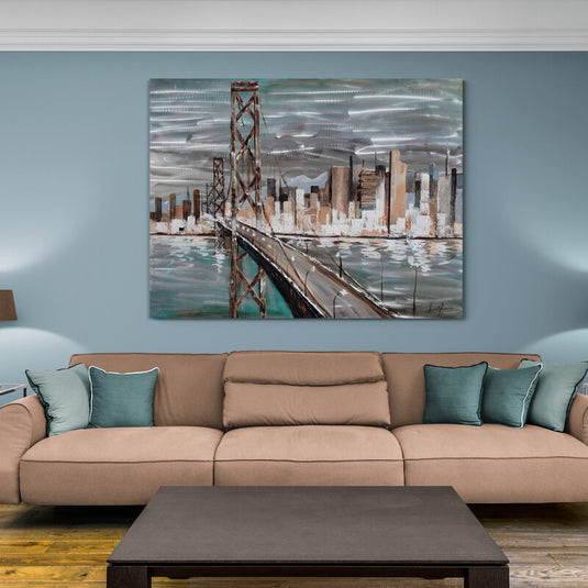 Cuadro decorativo urbano con puente y skyline de ciudad, reflejos en el agua y tonos neutros.