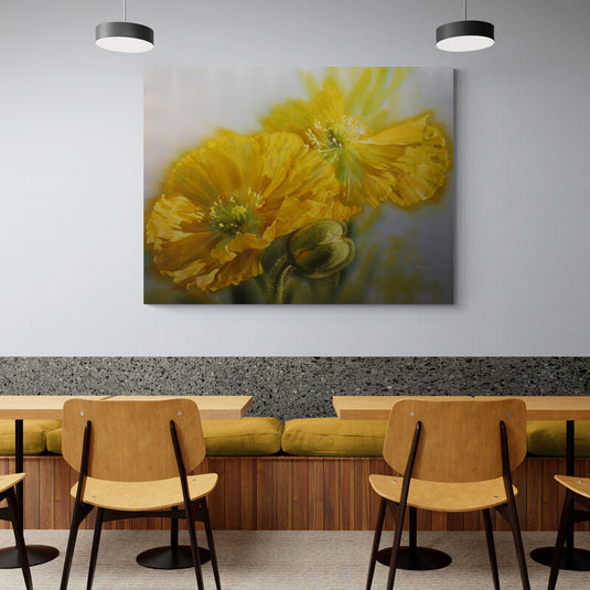 Pintura al óleo de amapolas amarillas en flor con efectos de luz.