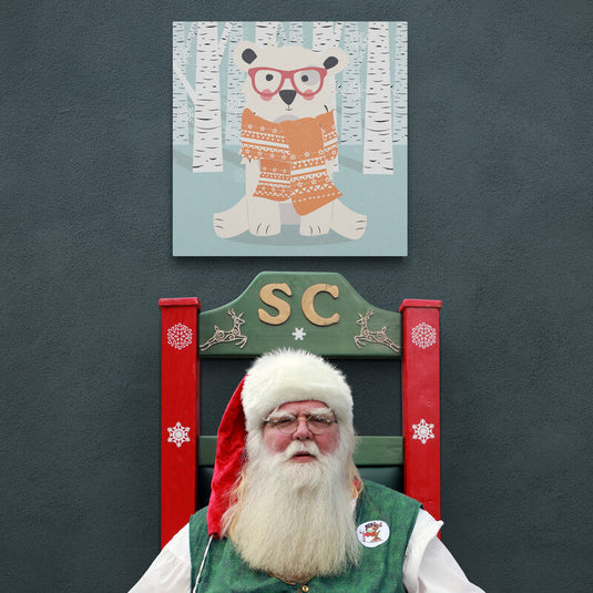 Cuadro decorativo de oso panda con gafas rojas y bufanda naranja, rodeado de árboles blancos con detalles negros sobre fondo azul