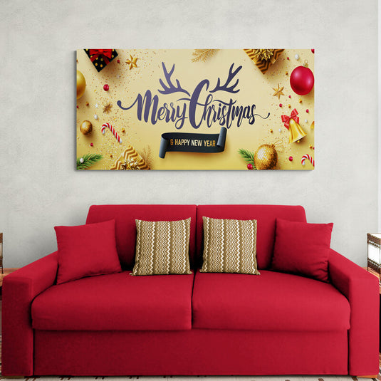 Fondo Dorado con 'Merry Christmas and Happy New Year': Regalos, Ramitas de Pino, Estrellas, Esferas, Campanas Navideñas y Detalles Festivos