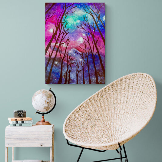 Cuadro_decorativo_escena_cósmica_colores_turquesa_morado_fucsia_árboles_grandes_desnudos