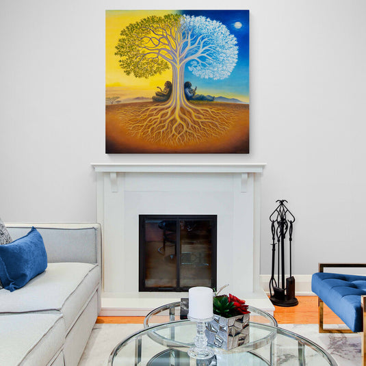 Cuadro Decorativo de Árbol Bicolor con Figuras Humanas y Raíces Expuestas en Suelo Café