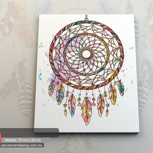 Un título ALAtrapasueños artístico con red intrincada, plumas coloridas y abalorios geométricos