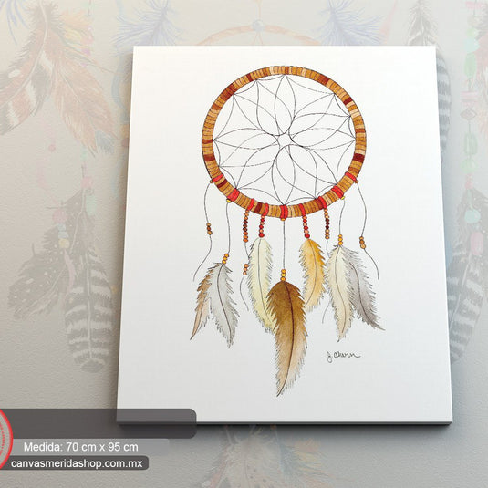 Atrapasueños tradicional con plumas y cuentas en tonos tierra