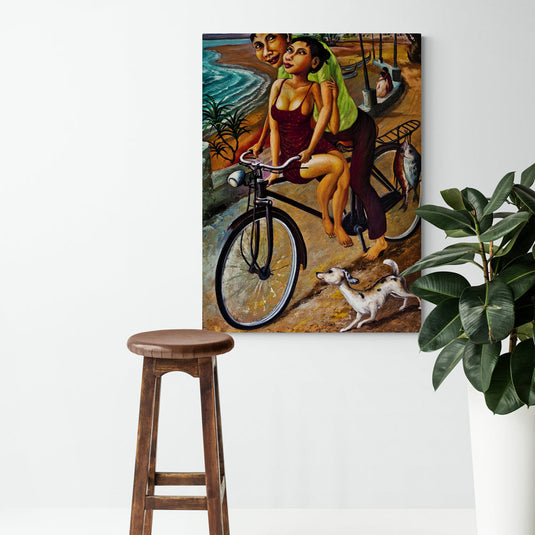 Cuadro decorativo “El Malecón” estilo costumbrista latinoamericano con pareja en bicicleta y perro – Arte colorido en lienzo para salas modernas