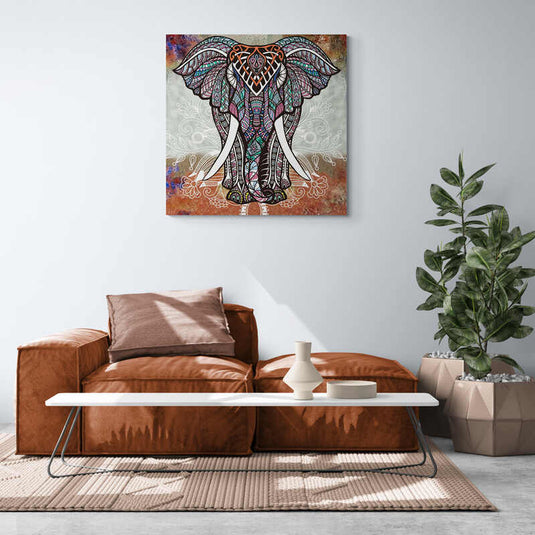 Cuadro de elefante con patrones tribales y colores vibrantes