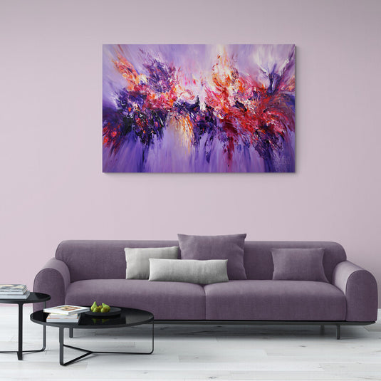 Cuadro abstracto moderno con explosión de morado, rojo y naranja