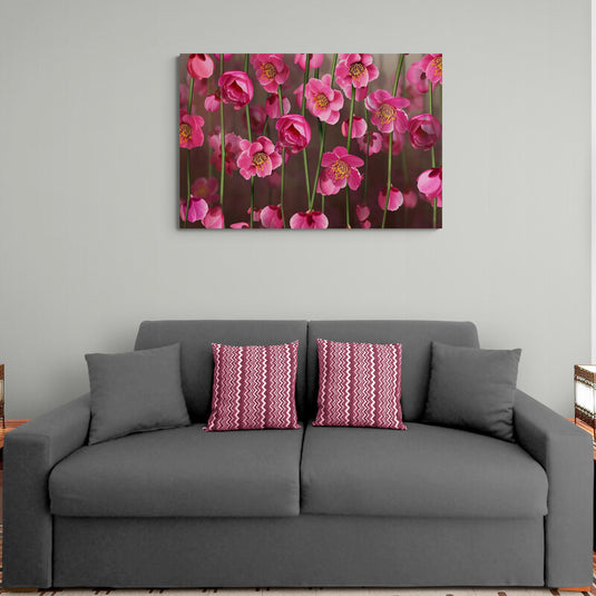 Fotografía de flores rosadas con detalles de estambres amarillos