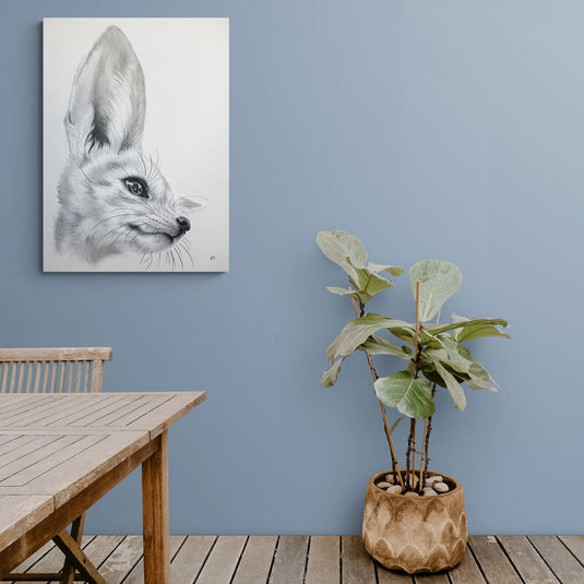 Dibujo detallado en blanco y negro de un fenec con énfasis en sus grandes orejas