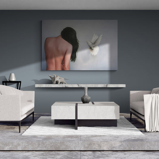 arte minimalista con mujer y paloma blanca, símbolo de libertad, paz y pureza ideal para decoración moderna y elegante
