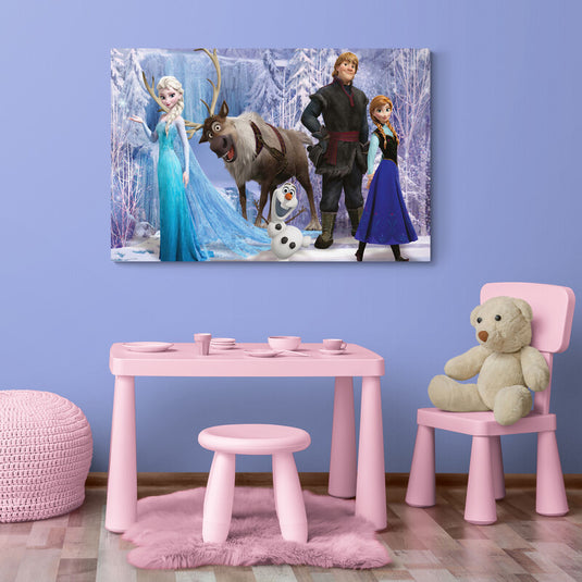 Cuadro decorativo infantil Frozen – Elsa, Anna y Olaf en paisaje nevado, arte para habitación de niñas o cuarto de juegos