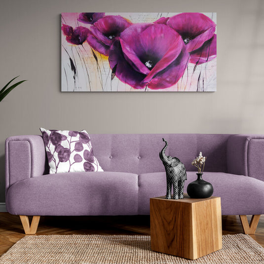 Pintura expresiva de tulipanes en magenta sobre fondo abstracto