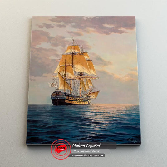 Pintura de un velero tradicional navegando al atardecer con velas amarillas