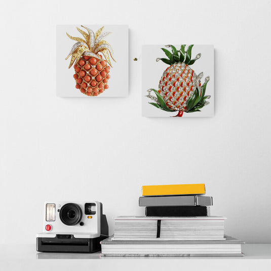 Piñas decorativas con detalles en gemas y acabados lujosos