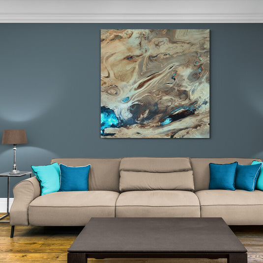 cuadro abstracto de tonos arena y azul eléctrico – arte moderno estilo geológico para sala con inspiración en desierto salado