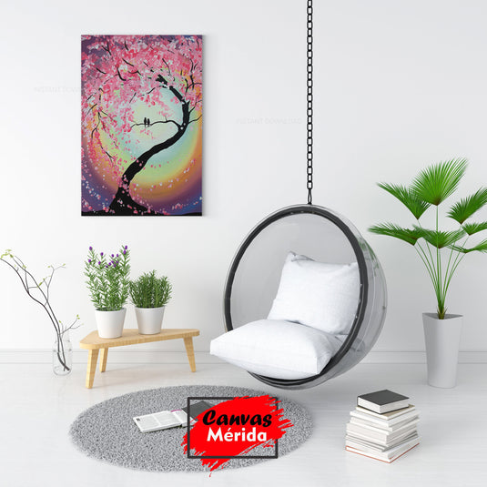 Árbol con tronco oscuro y hojas rosadas sobre fondo gradientado de morado, ámbar y amarillo