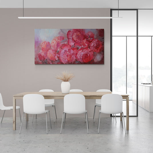 Pintura al óleo de rosas rojas y rosadas sobre fondo suave