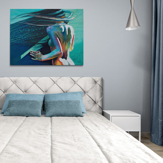 Pintura abstracta de mujer estilizada en tonos turquesa y cálidos