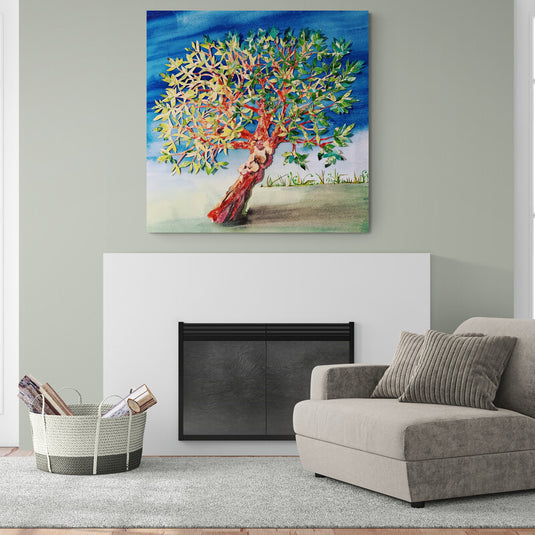 Cuadro decorativo de árbol rojo torcido con hojas verdes bajo cielo azul